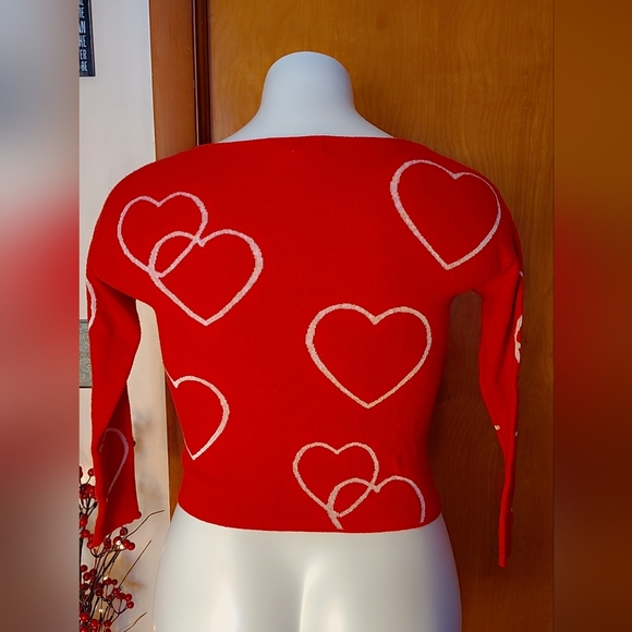 ❤️✨ Philosophy Red Heart Sweater – Size S/P NWOT ✨❤️ - Picture 4 of 6